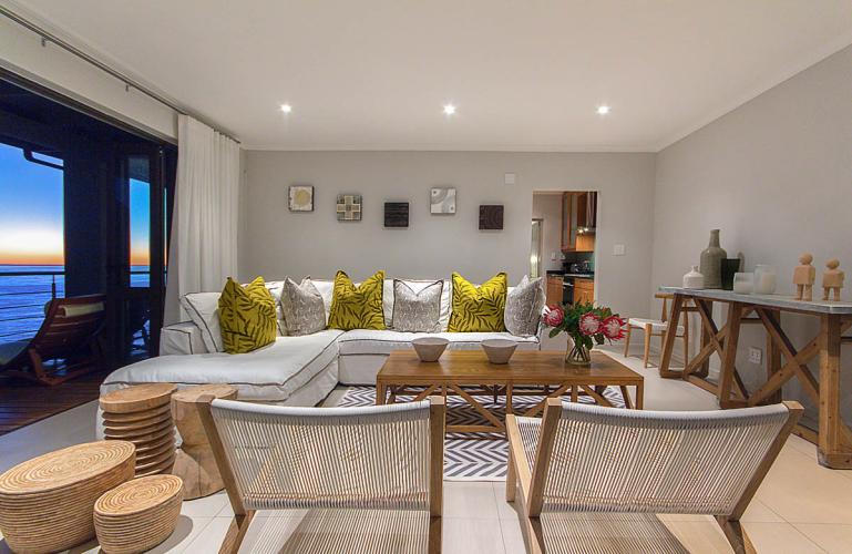 Photo 10 of Sunset Paradise accommodation in Llandudno, Cape Town with 5 bedrooms and 4.5 bathrooms