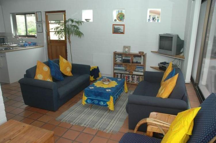 Photo 5 of Sunset Rocks Apartment accommodation in Llandudno, Cape Town with 3 bedrooms and 2 bathrooms