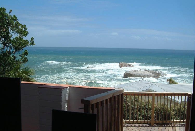 Photo 9 of Sunset Rocks Apartment accommodation in Llandudno, Cape Town with 3 bedrooms and 2 bathrooms