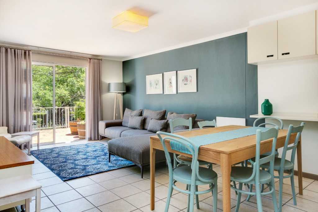 Photo 12 of Sutton Place accommodation in Oranjezicht, Cape Town with 2 bedrooms and 2 bathrooms