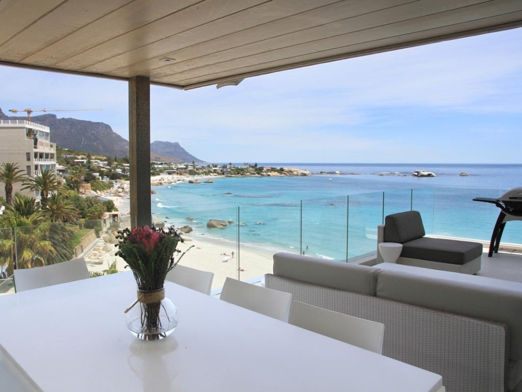 Photo 2 of The Aria accommodation in Clifton, Cape Town with 3 bedrooms and 2 bathrooms