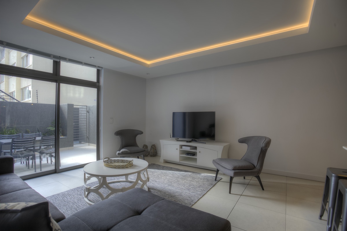 Photo 2 of The Chelsea G01 accommodation in Green Point, Cape Town with 1 bedrooms and 1 bathrooms