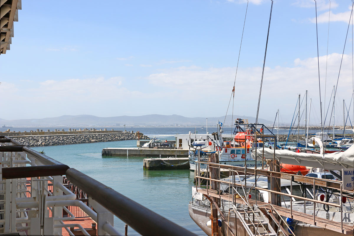 Photo 9 of The Granger Studio accommodation in Mouille Point, Cape Town with 1 bedrooms and 1 bathrooms