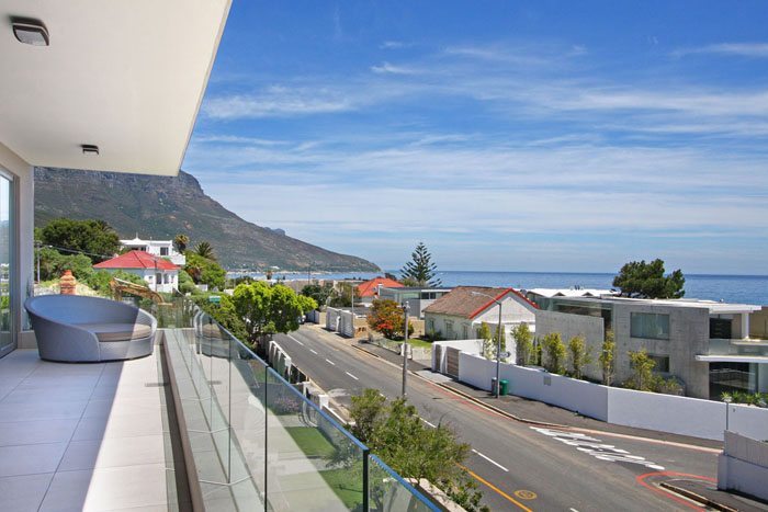 Photo 17 of The Houghton accommodation in Bakoven, Cape Town with 3 bedrooms and 3 bathrooms