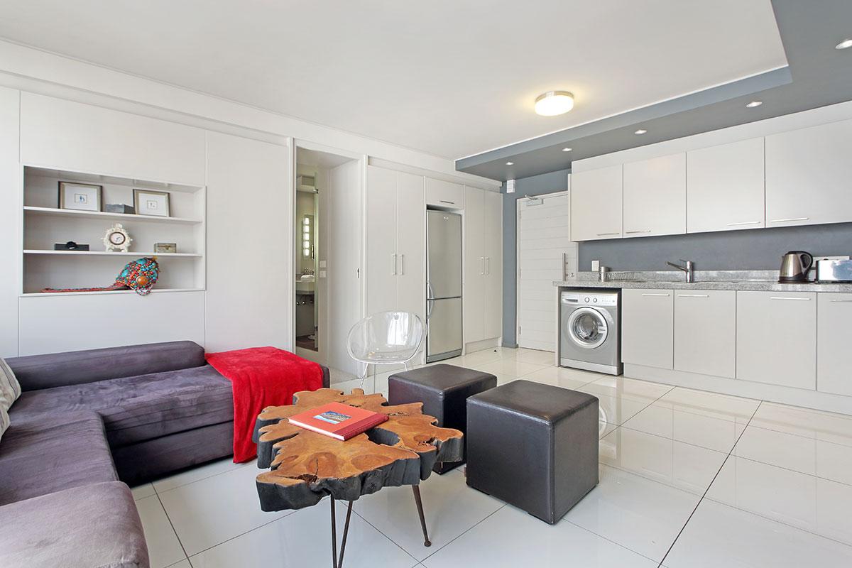 Photo 15 of The Legacy 403 accommodation in Green Point, Cape Town with 1 bedrooms and 1 bathrooms