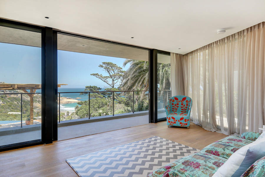 Photo 4 of The Palms Llandudno accommodation in Llandudno, Cape Town with 5 bedrooms and 5 bathrooms