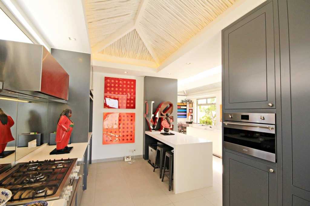 Photo 23 of The Ridge accommodation in Clifton, Cape Town with 4 bedrooms and 4.5 bathrooms