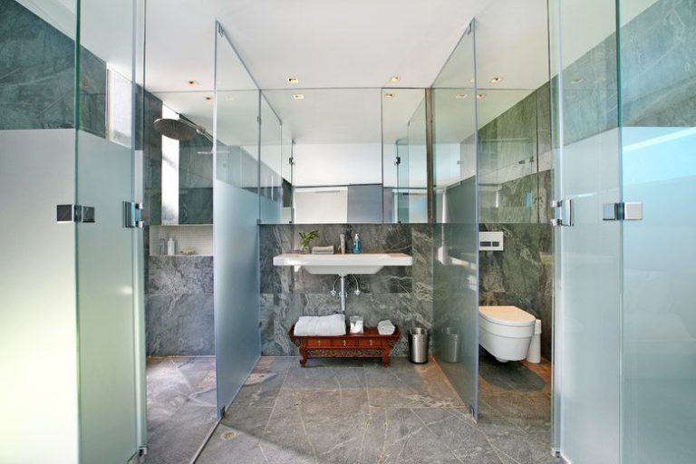 Photo 14 of Hout Bay Luxe accommodation in Hout Bay, Cape Town with 3 bedrooms and 3 bathrooms