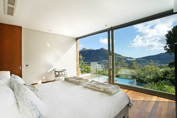 Photo 8 of Hout Bay Luxe accommodation in Hout Bay, Cape Town with 3 bedrooms and 3 bathrooms