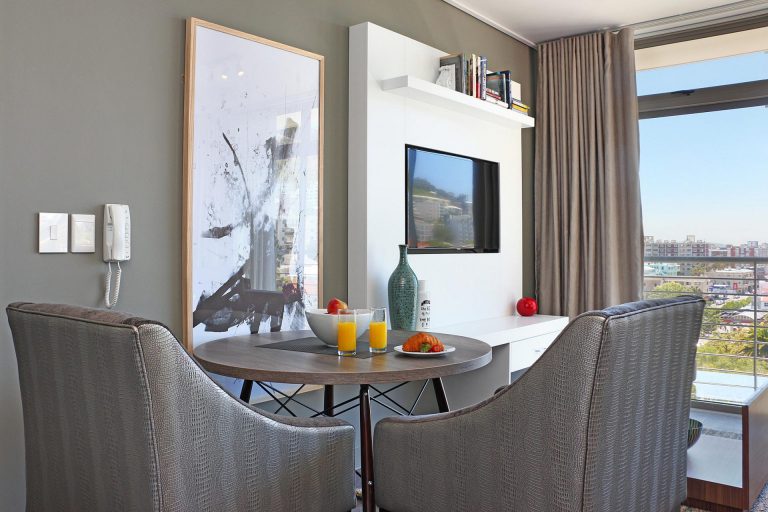 Photo 7 of The Verge -Classic accommodation in Sea Point, Cape Town with 1 bedrooms and 1 bathrooms