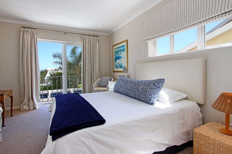 Photo 10 of Tintomara Llandudno Villa accommodation in Llandudno, Cape Town with 4 bedrooms and 5 bathrooms