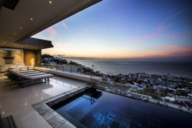 Photo 16 of Top Road Villa accommodation in Bantry Bay, Cape Town with 4 bedrooms and 4 bathrooms
