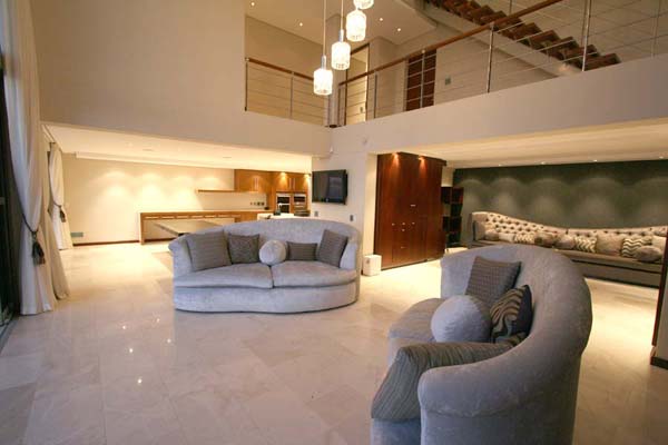 Photo 7 of Top Road Villa accommodation in Bantry Bay, Cape Town with 4 bedrooms and 4 bathrooms