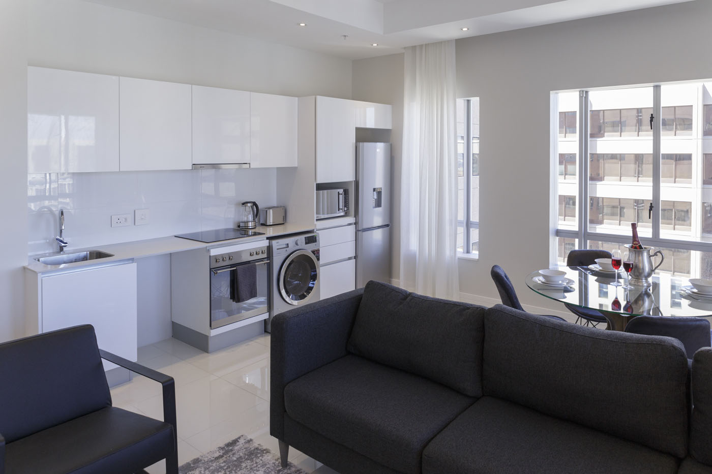Photo 15 of Triangle Suites 2012 accommodation in City Centre, Cape Town with 2 bedrooms and 2 bathrooms