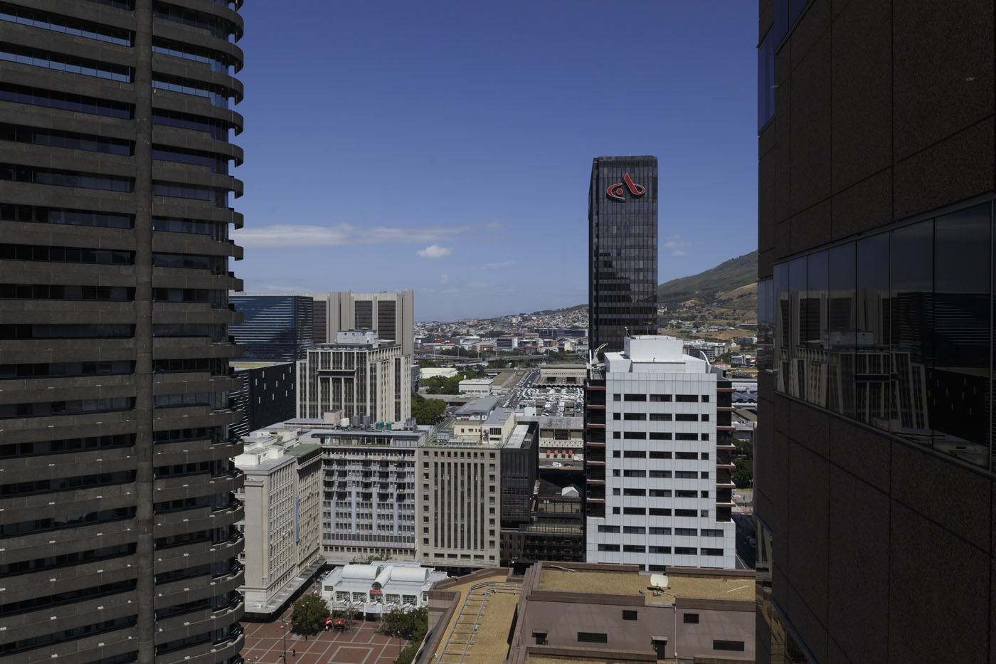 Photo 1 of Triangle Suites 2012 accommodation in City Centre, Cape Town with 2 bedrooms and 2 bathrooms