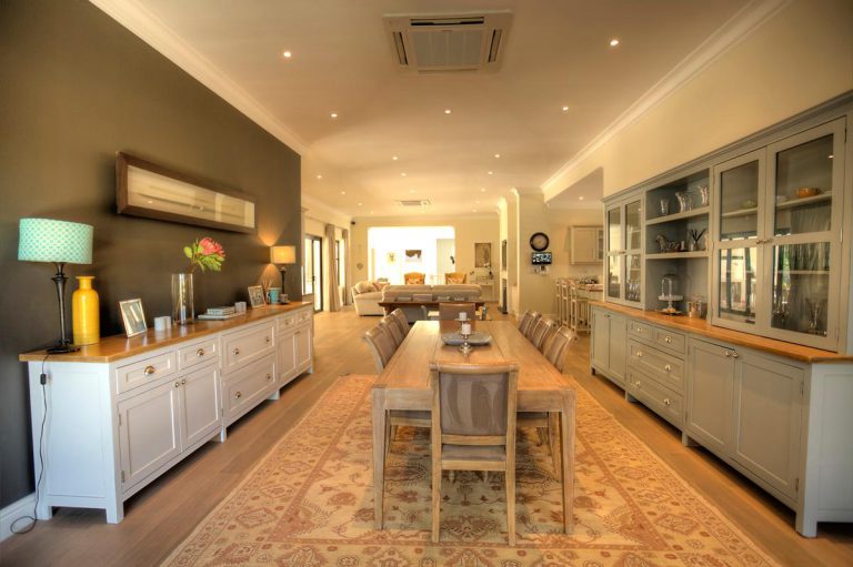 Photo 16 of Upper Claremont Villa accommodation in Claremont, Cape Town with 4 bedrooms and 3 bathrooms