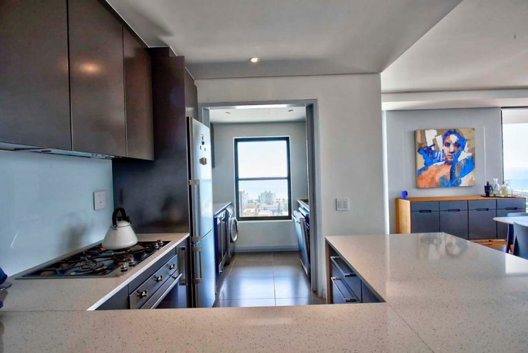 Photo 2 of Upper Rhine accommodation in Sea Point, Cape Town with 2 bedrooms and 2 bathrooms