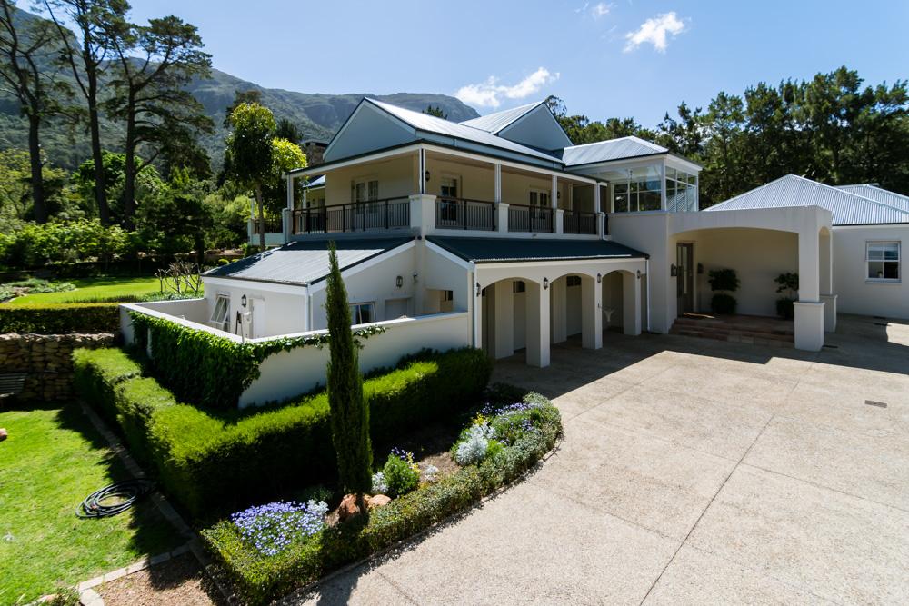 Photo 2 of Valley Retreat + Cottage accommodation in Hout Bay, Cape Town with 7 bedrooms and 6 bathrooms