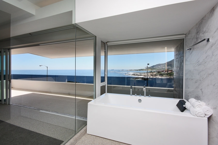 Photo 11 of Victoria Rd Luxury Apartment 201 accommodation in Camps Bay, Cape Town with 3 bedrooms and 3 bathrooms