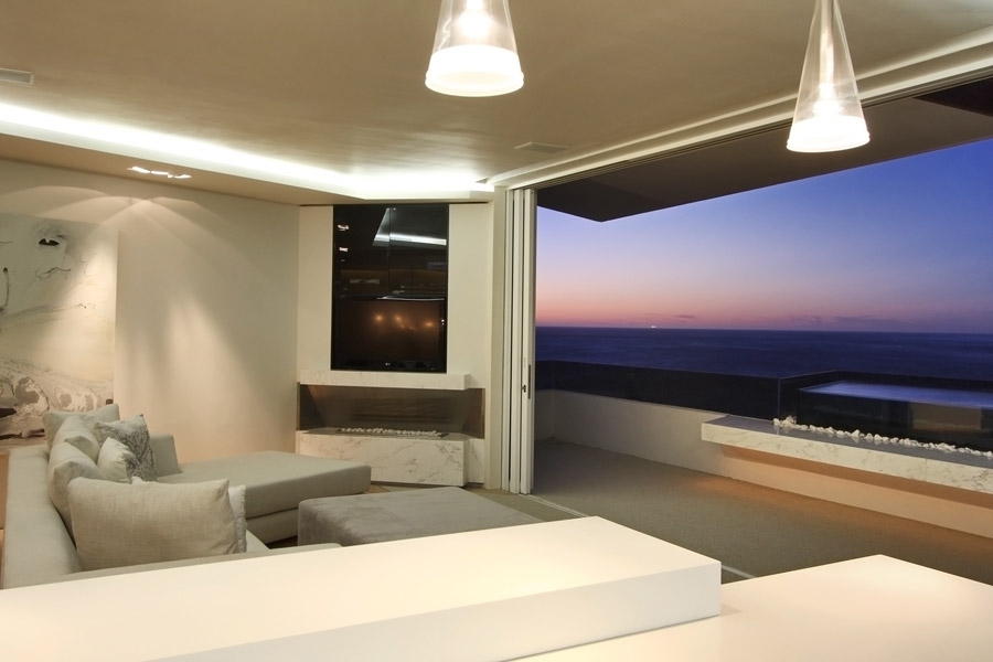 Photo 2 of Victoria Rd Luxury Apartment 202 accommodation in Camps Bay, Cape Town with 3 bedrooms and 3 bathrooms