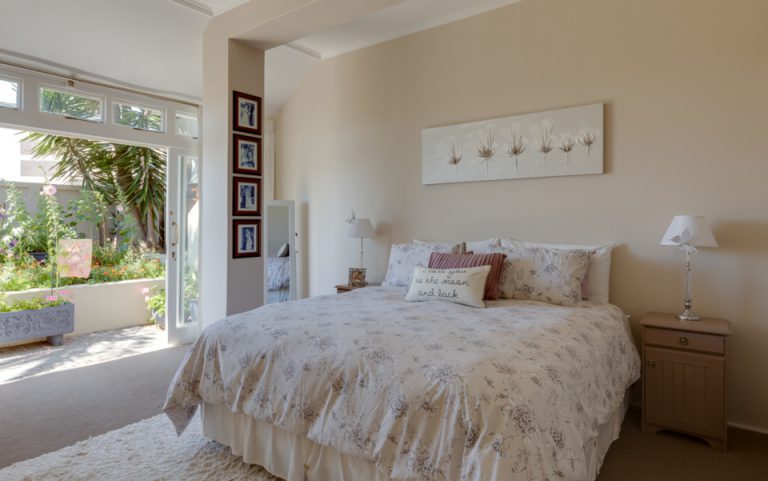 Photo 9 of Villa 15 on Wessels accommodation in Green Point, Cape Town with 4 bedrooms and 2 bathrooms