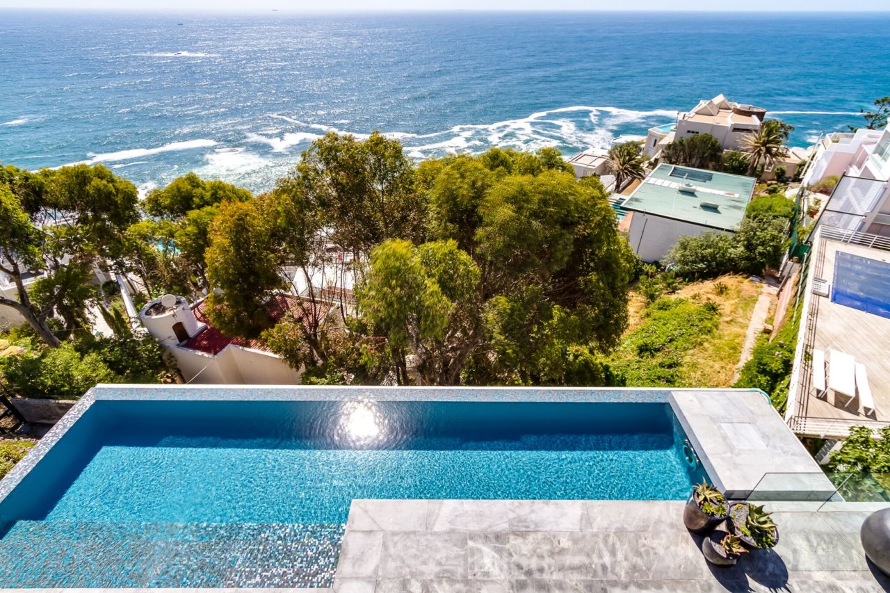 Photo 13 of Villa 196 accommodation in Bantry Bay, Cape Town with 5 bedrooms and 5 bathrooms
