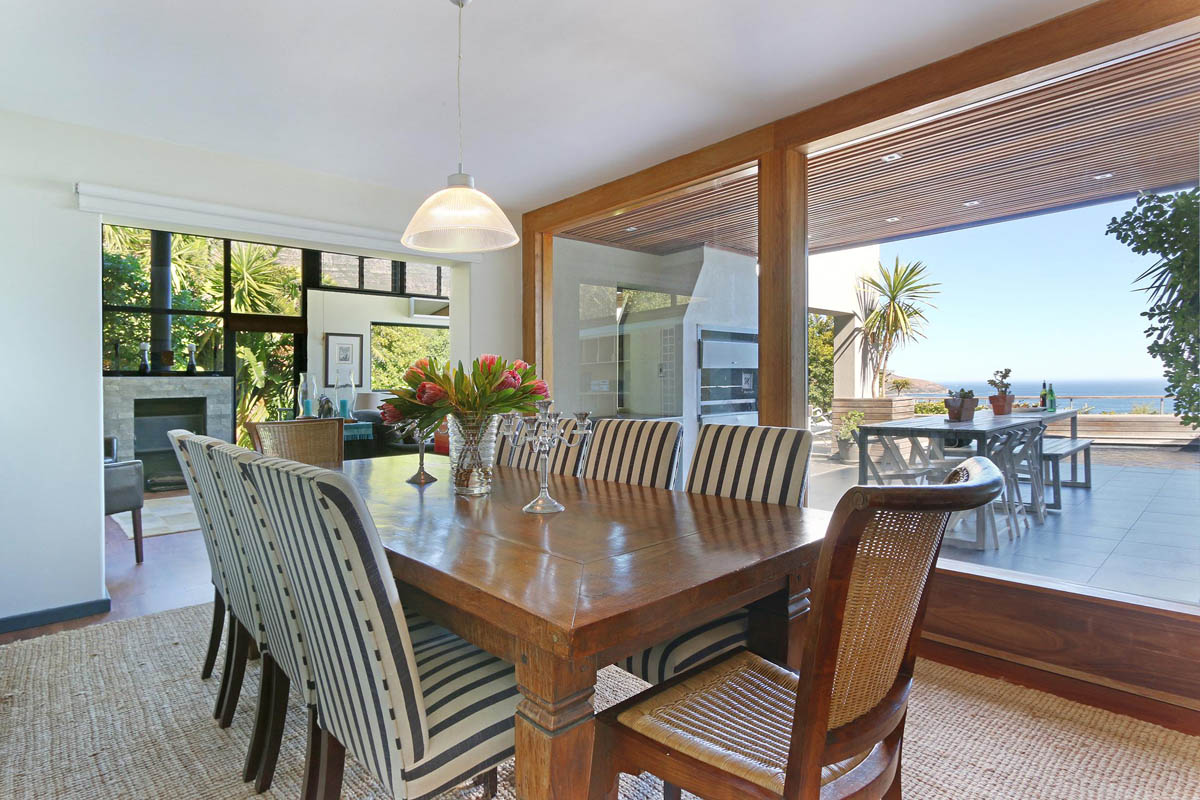 Photo 15 of Villa Aqua accommodation in Camps Bay, Cape Town with 4 bedrooms and 4 bathrooms