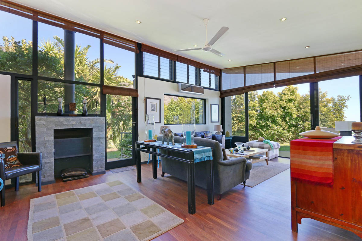 Photo 9 of Villa Aqua accommodation in Camps Bay, Cape Town with 4 bedrooms and 4 bathrooms