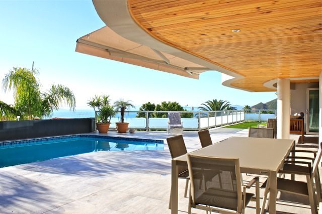 Photo 13 of Villa Arcadia accommodation in Bantry Bay, Cape Town with 4 bedrooms and 3 bathrooms