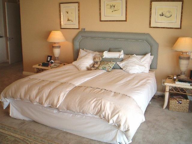 Photo 3 of Villa Arcadia accommodation in Bantry Bay, Cape Town with 4 bedrooms and 3 bathrooms