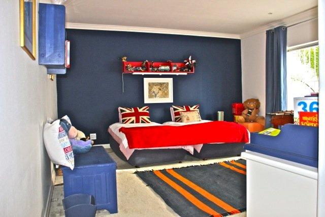 Photo 5 of Villa Arcadia accommodation in Bantry Bay, Cape Town with 4 bedrooms and 3 bathrooms