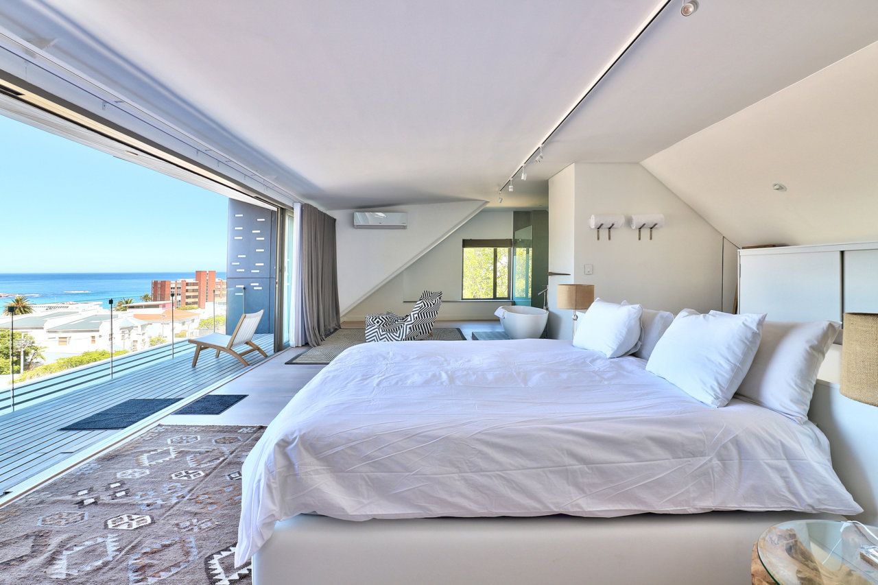 Photo 12 of Villa Argyle accommodation in Camps Bay, Cape Town with 6 bedrooms and 6 bathrooms