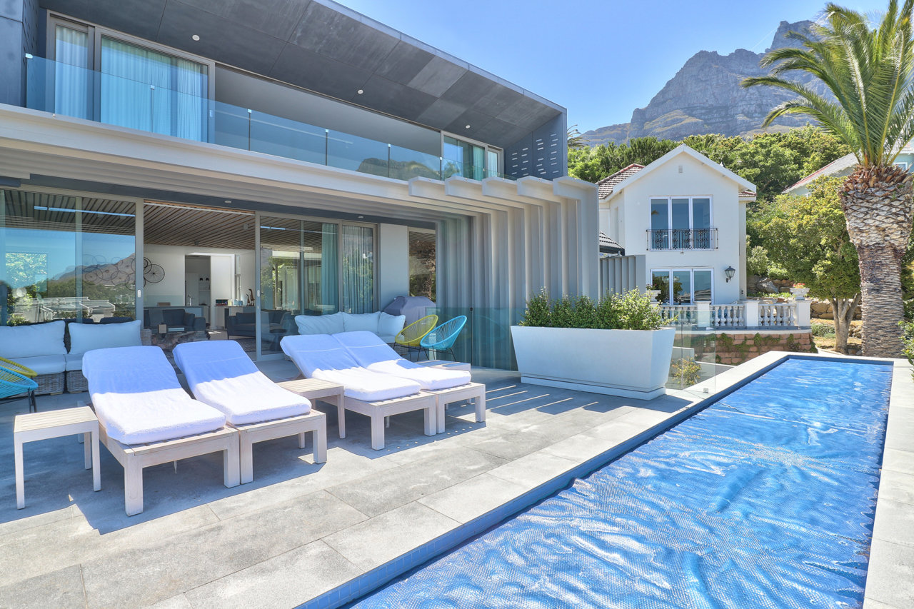 Photo 17 of Villa Argyle accommodation in Camps Bay, Cape Town with 6 bedrooms and 6 bathrooms