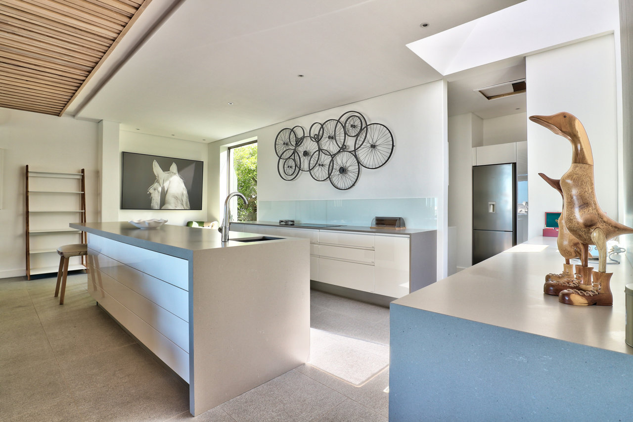 Photo 8 of Villa Argyle accommodation in Camps Bay, Cape Town with 6 bedrooms and 6 bathrooms