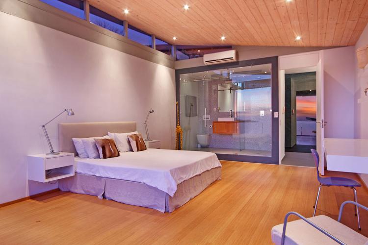 Photo 11 of Villa Aurora accommodation in Camps Bay, Cape Town with 5 bedrooms and 5 bathrooms
