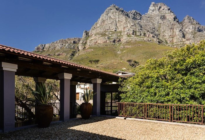 Photo 10 of Villa Bali accommodation in Camps Bay, Cape Town with 6 bedrooms and 6 bathrooms