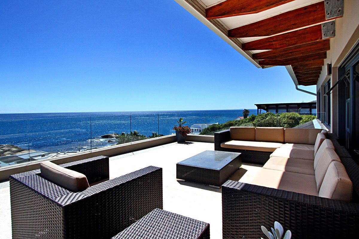 Photo 24 of Villa Besthill accommodation in Llandudno, Cape Town with 5 bedrooms and 4 bathrooms