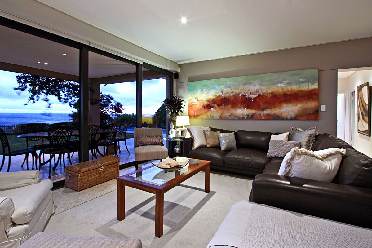 Photo 7 of Villa Besthill accommodation in Llandudno, Cape Town with 5 bedrooms and 4 bathrooms