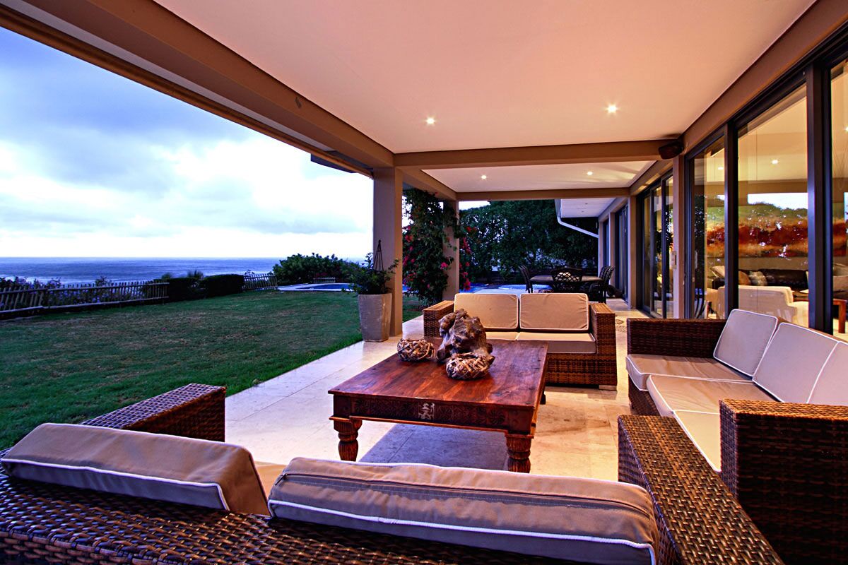 Photo 10 of Villa Besthill accommodation in Llandudno, Cape Town with 5 bedrooms and 4 bathrooms