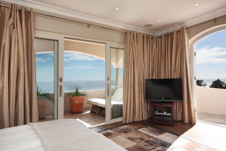 Photo 11 of Villa Blue Dream accommodation in Camps Bay, Cape Town with 5 bedrooms and 5 bathrooms