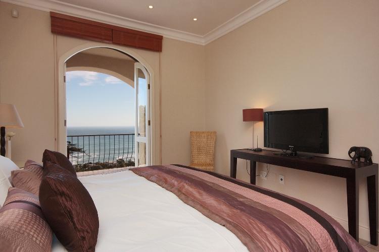 Photo 17 of Villa Blue Dream accommodation in Camps Bay, Cape Town with 5 bedrooms and 5 bathrooms