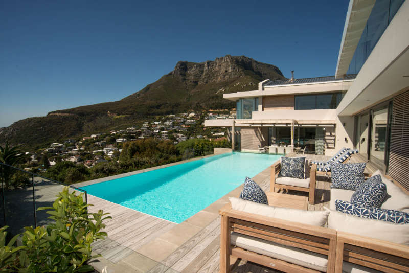 Photo 27 of Villa Bonita accommodation in Llandudno, Cape Town with 4 bedrooms and 4 bathrooms