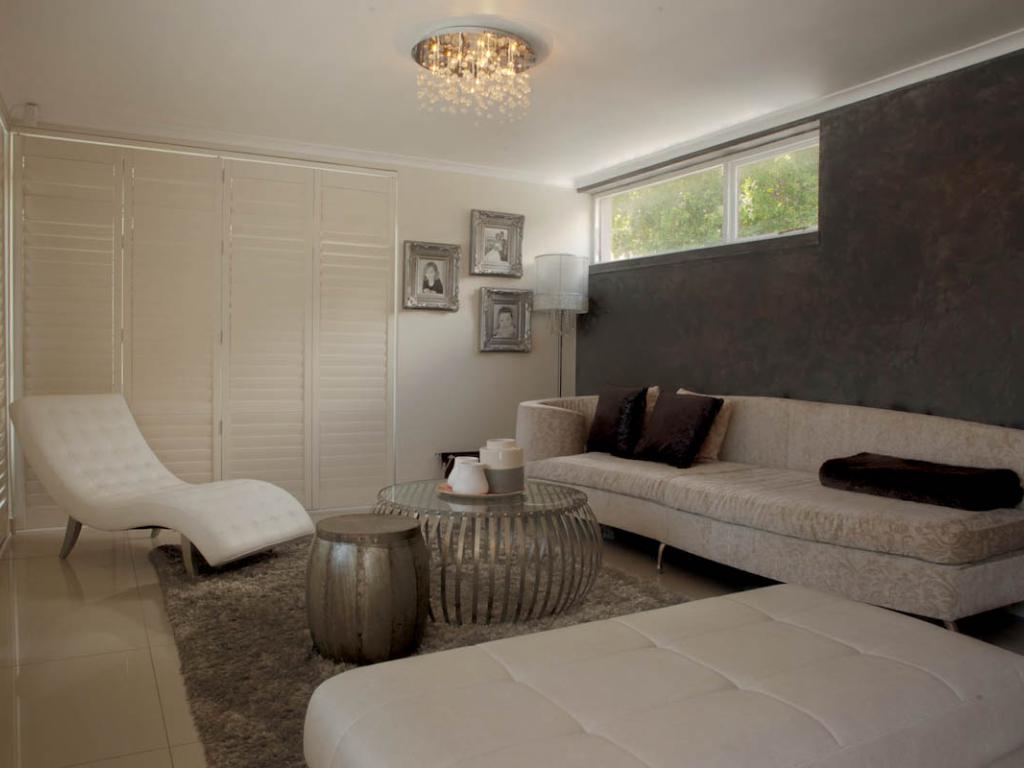 Photo 5 of Villa Central Drive accommodation in Camps Bay, Cape Town with 5 bedrooms and 5 bathrooms