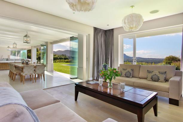 Photo 15 of Villa Chardonnay accommodation in Tokai, Cape Town with 4 bedrooms and 4 bathrooms