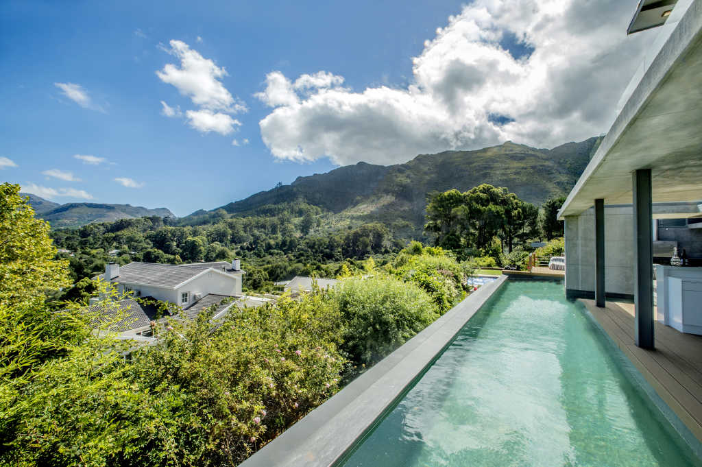 Photo 49 of Villa Constantia accommodation in Constantia, Cape Town with 7 bedrooms and 7 bathrooms