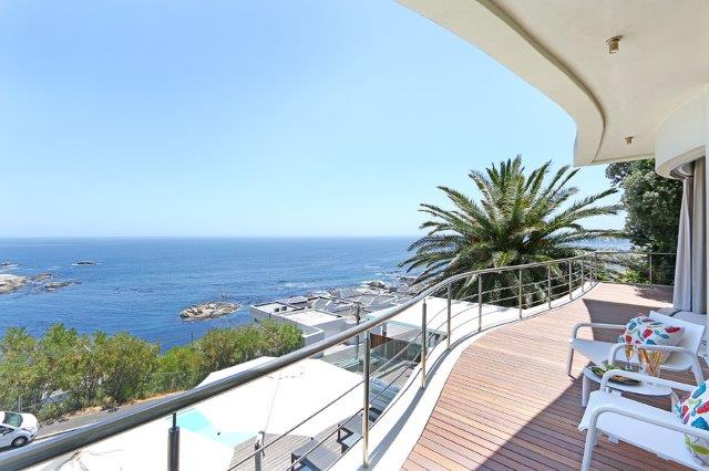 Photo 12 of Villa del Capo accommodation in Camps Bay, Cape Town with 7 bedrooms and 7 bathrooms