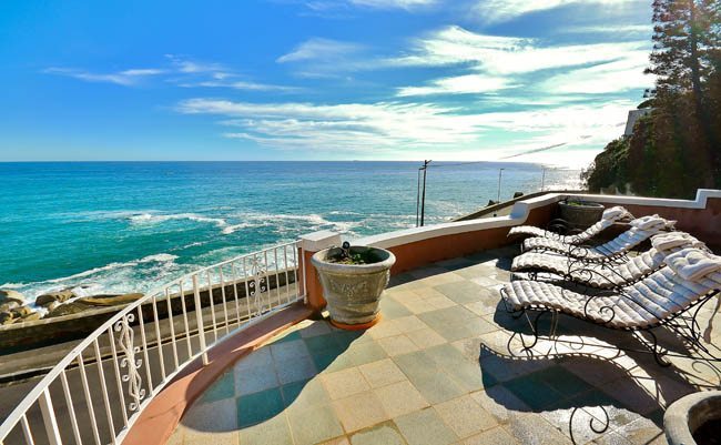 Photo 1 of Villa Del Sole accommodation in Clifton, Cape Town with 5 bedrooms and 3 bathrooms