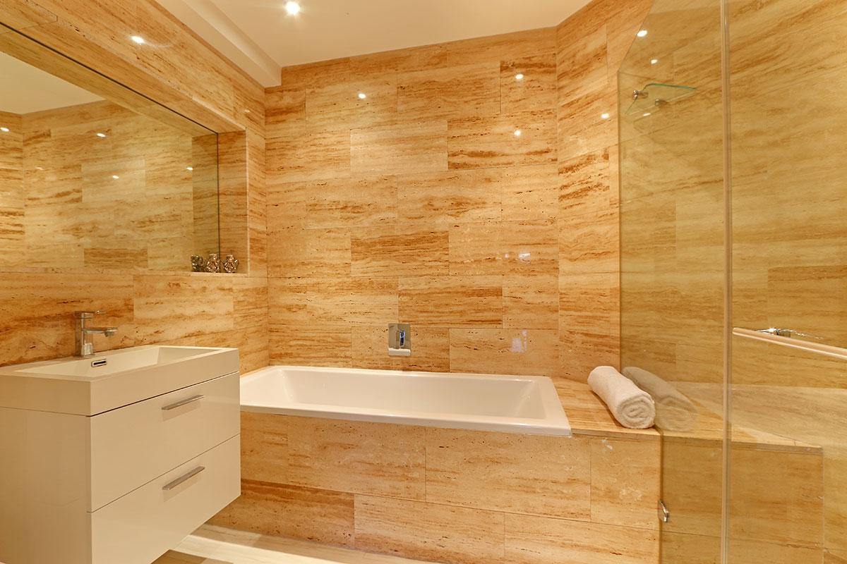 Photo 5 of Villa Dhalia accommodation in Bantry Bay, Cape Town with 4 bedrooms and 4.5 bathrooms