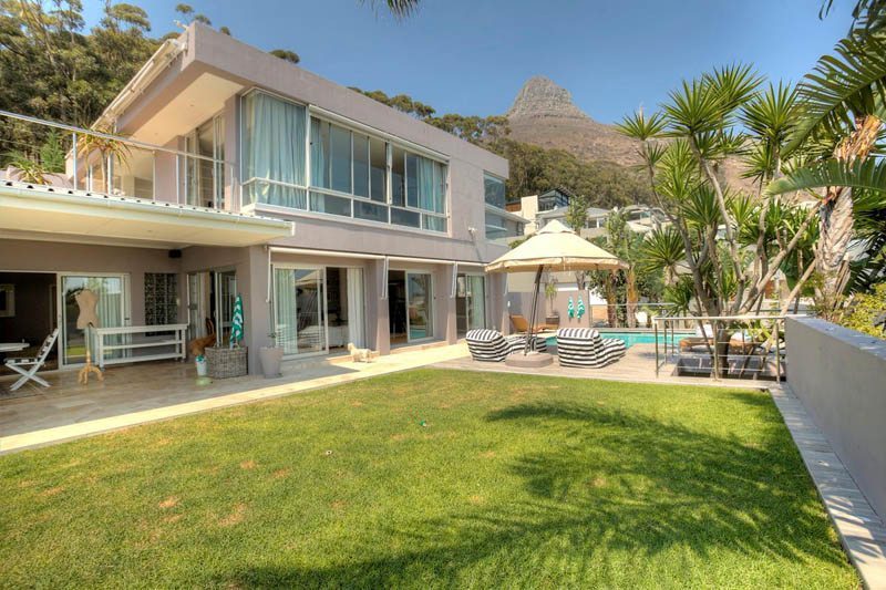 Photo 1 of Villa Dishant accommodation in Fresnaye, Cape Town with 3 bedrooms and 3 bathrooms