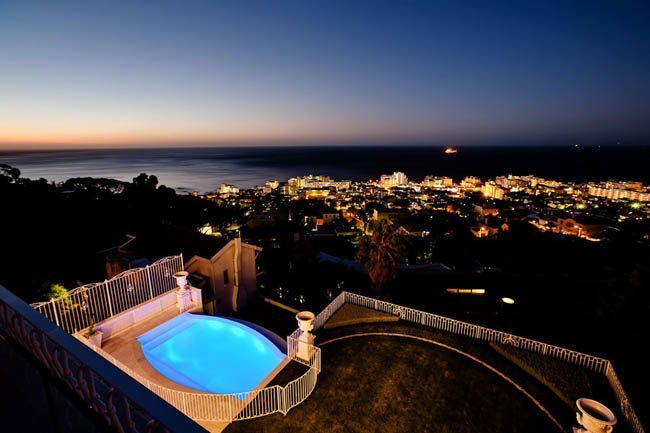 Photo 8 of Villa Eight accommodation in Bantry Bay, Cape Town with 4 bedrooms and 4 bathrooms